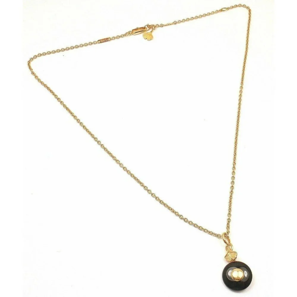 New! Authentic Carrera Y Carrera 18k Yellow Gold Ginkgo Onyx Pendant Necklace​